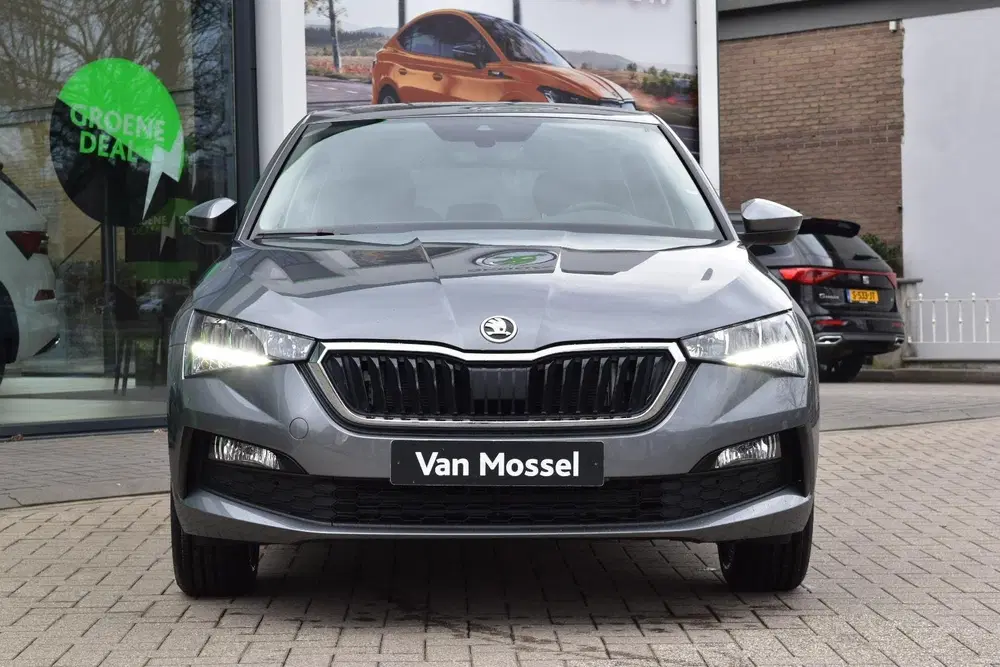 Skoda Scala 1.0 TSI Ambition 110 PK uit 2024, foto 2