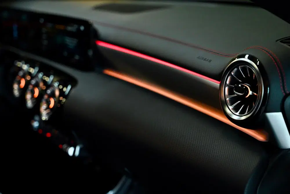 Mercedes-Benz CLA 200 4-Matic AMG Line uit 2023, foto 14