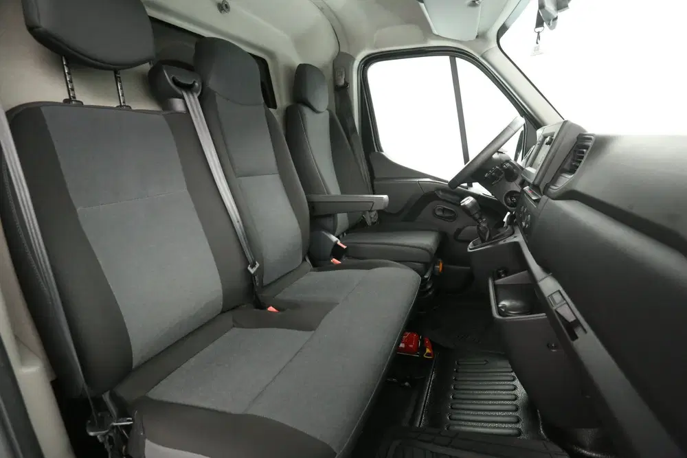 Renault Master 3.3t 180PK L2H2 uit 2021, foto 10