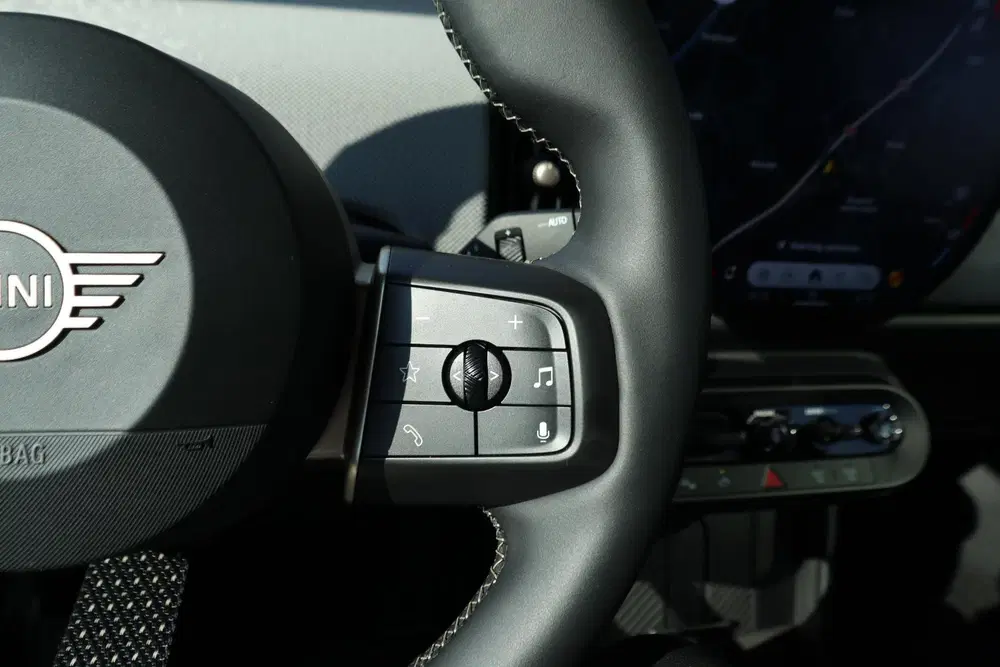 Mini Cooper C Cooper C uit 2024, foto 15