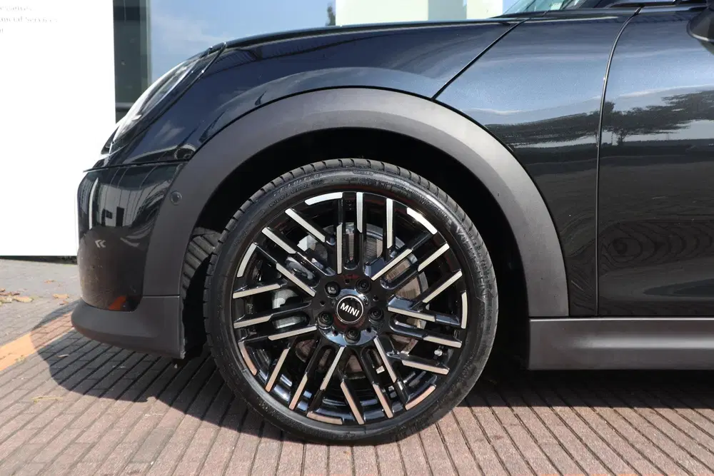 Mini Cooper C Cooper C uit 2024, foto 4