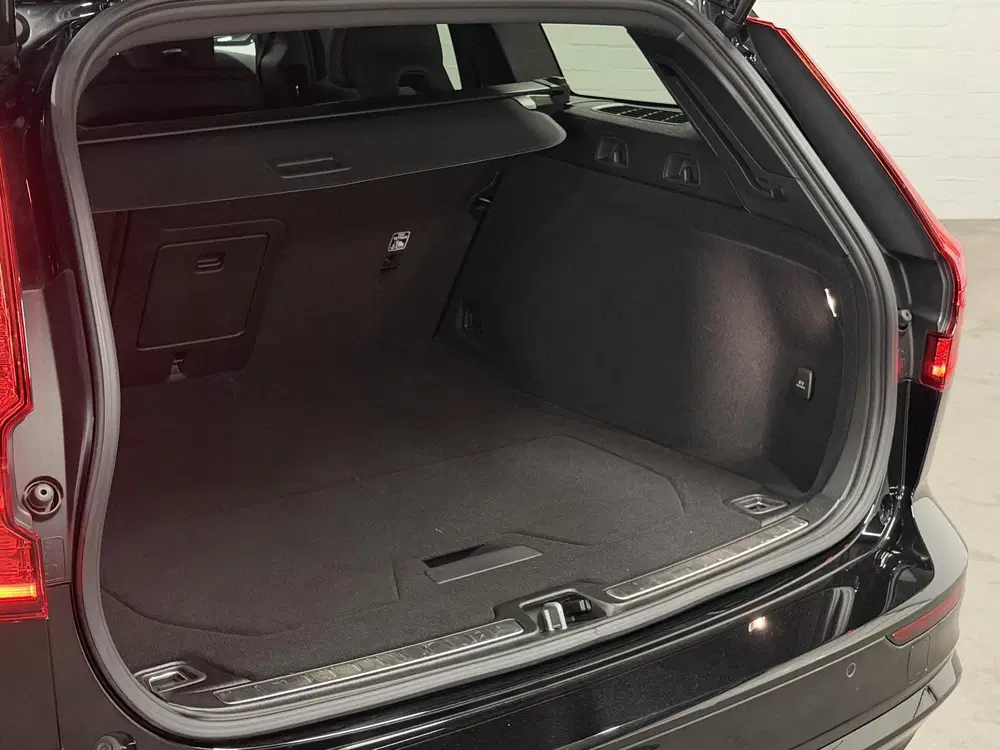 Volvo V60 2.0 T6 Plug-in hybrid AWD Plus Dark Open d uit 2025, foto 12