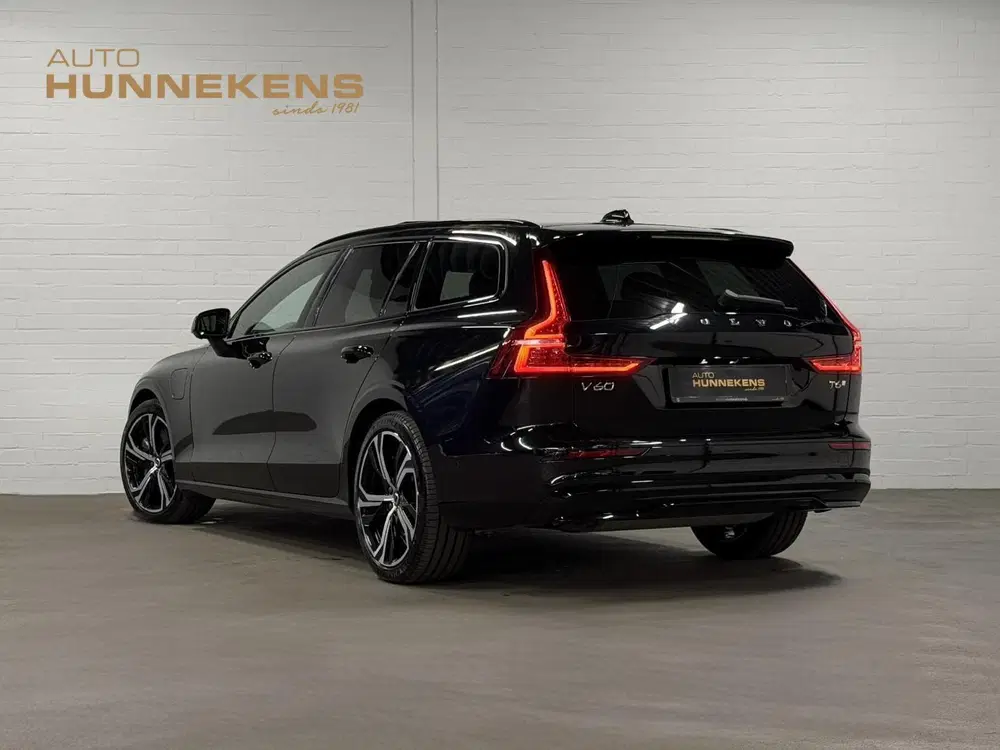 Volvo V60 2.0 T6 Plug-in hybrid AWD Plus Dark Open d uit 2025, foto 6