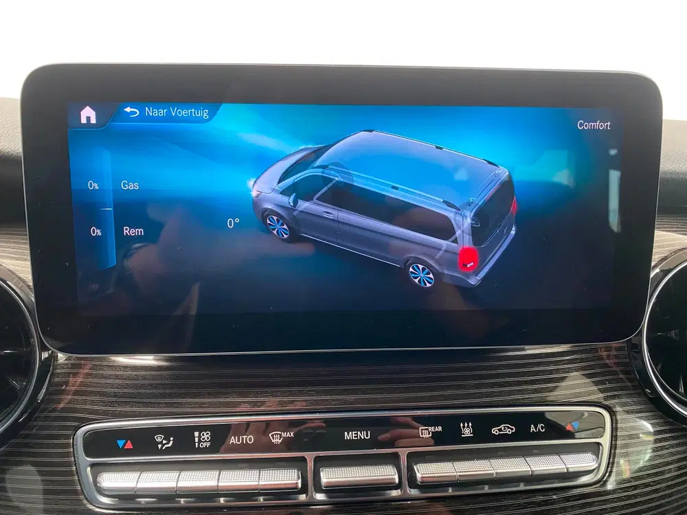 Mercedes-Benz EQV 300 L3 uit 2021, foto 12