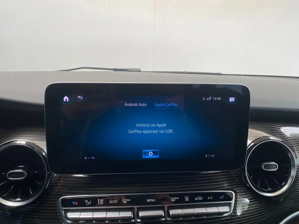 Mercedes-Benz EQV 300 L3 uit 2021, foto 14