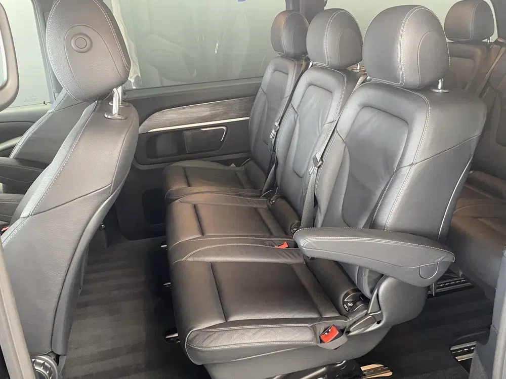 Mercedes-Benz EQV 300 L3 uit 2021, foto 5