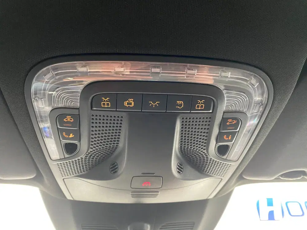 Mercedes-Benz EQV 300 L3 uit 2021, foto 9
