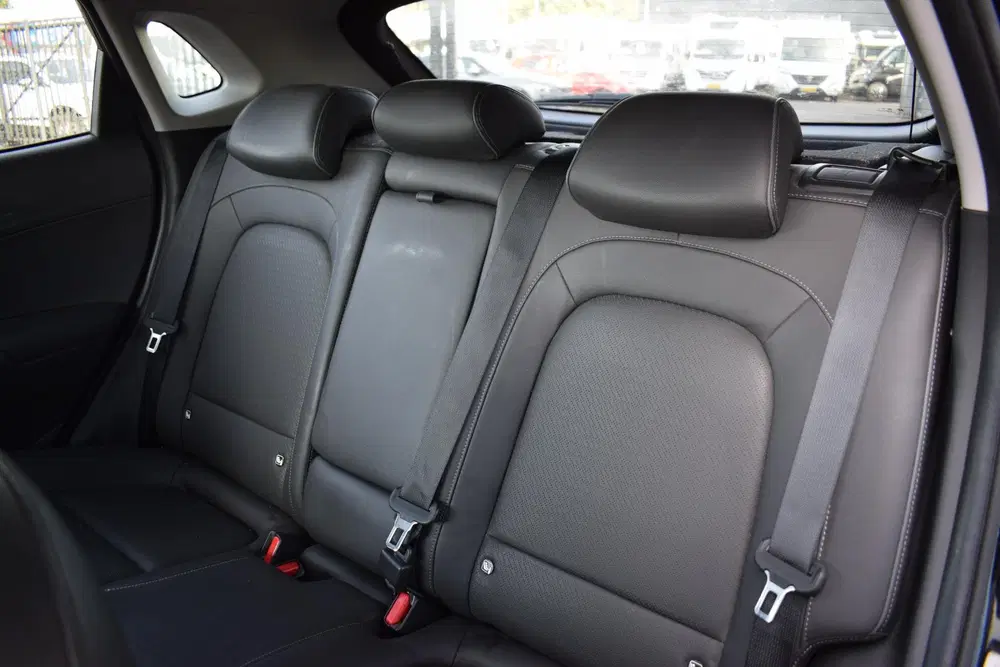 Hyundai KONA EV Premium Sky 64 kWh uit 2020, foto 6