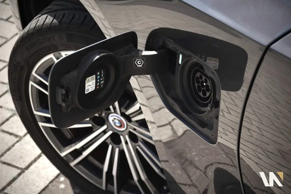 BMW 3-serie 3 Serie Touring 330e xDrive M-Sport 292 pk uit 2022, foto 4