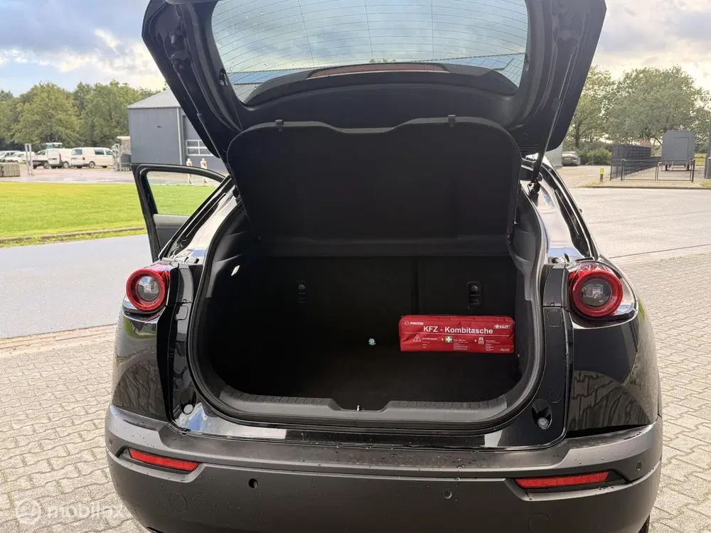 Mazda MX-30 e-SkyActiv 145 36kWh uit 2021, foto 14