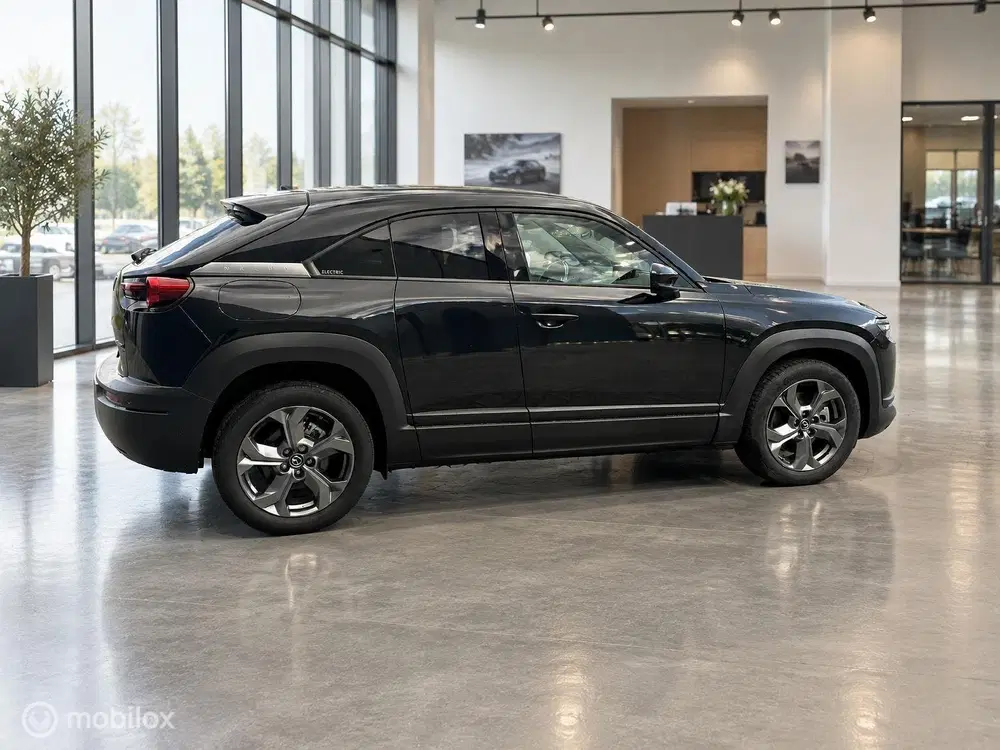 Mazda MX-30 e-SkyActiv 145 36kWh uit 2021, foto 9