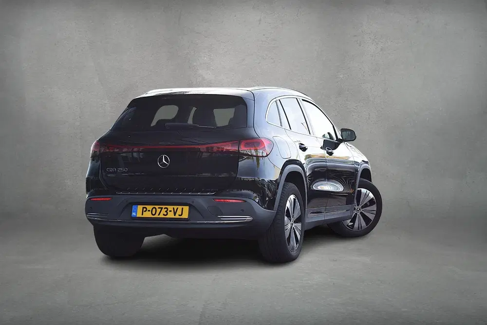 Mercedes-Benz EQA 250 Business Solution AMG 67 kWh uit 2021, foto 3