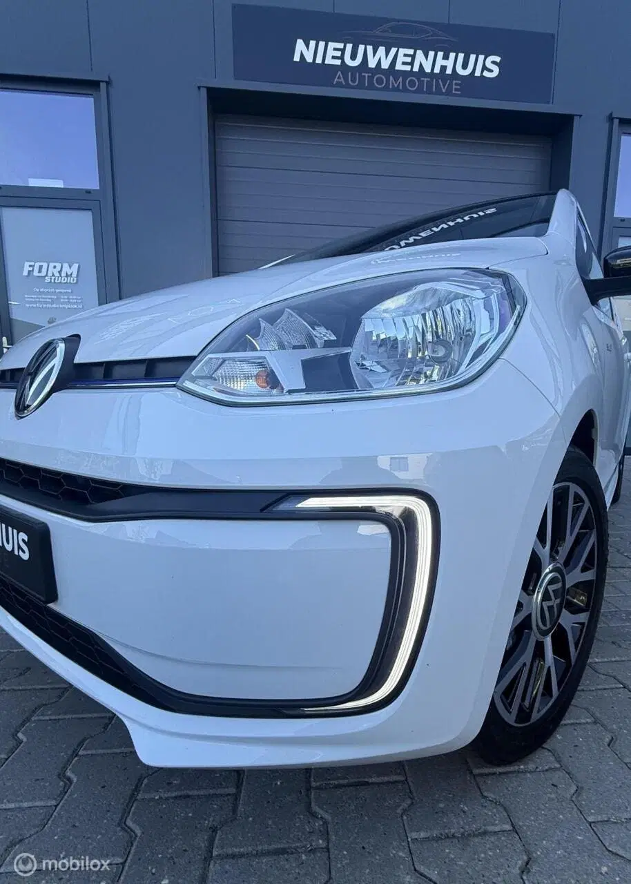 Volkswagen up! Style Plus SOH 91.6% l 16” LMV l Clima uit 2021, foto 14