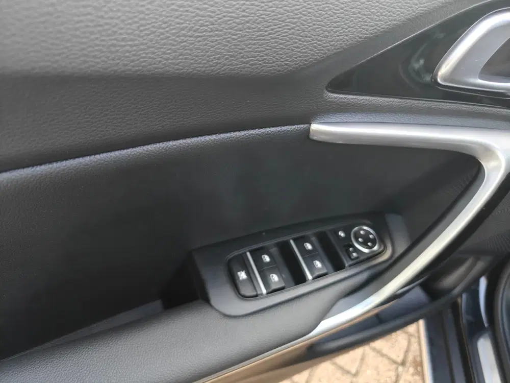 Kia XCeed 1.6 GDi PHEV DynamicPlusLine uit 2022, foto 14