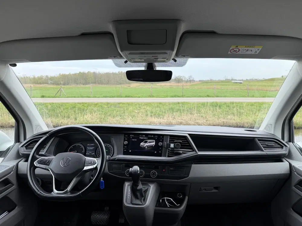 Volkswagen Transporter 2.0 TDI L2H1 30 DC uit 2022, foto 15