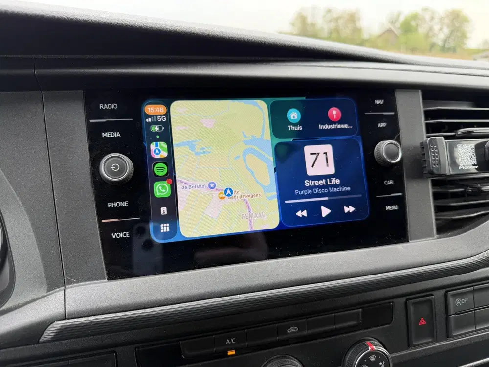 Volkswagen Transporter 2.0 TDI L2H1 30 DC uit 2022, foto 4
