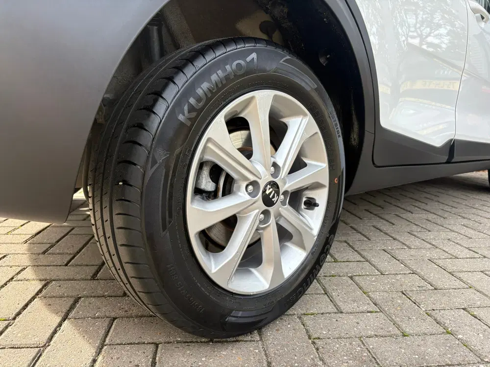 Kia Stonic 1.0 T-GDi MHEV DynamicLine -AUTOMAAT-2 TON uit 2020, foto 6