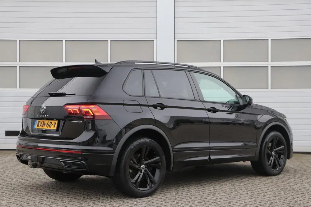 Volkswagen Tiguan 1.4 TSI 245pk eHybrid R-Line Business+ uit 2022, foto 2