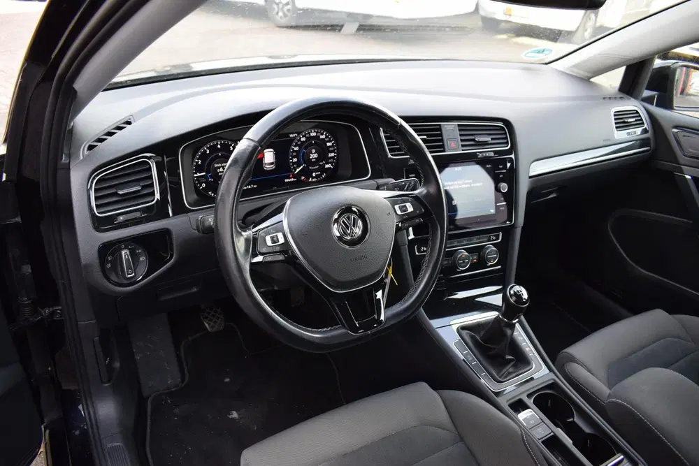 Volkswagen Golf 1.5 TSI Highline uit 2019, foto 4