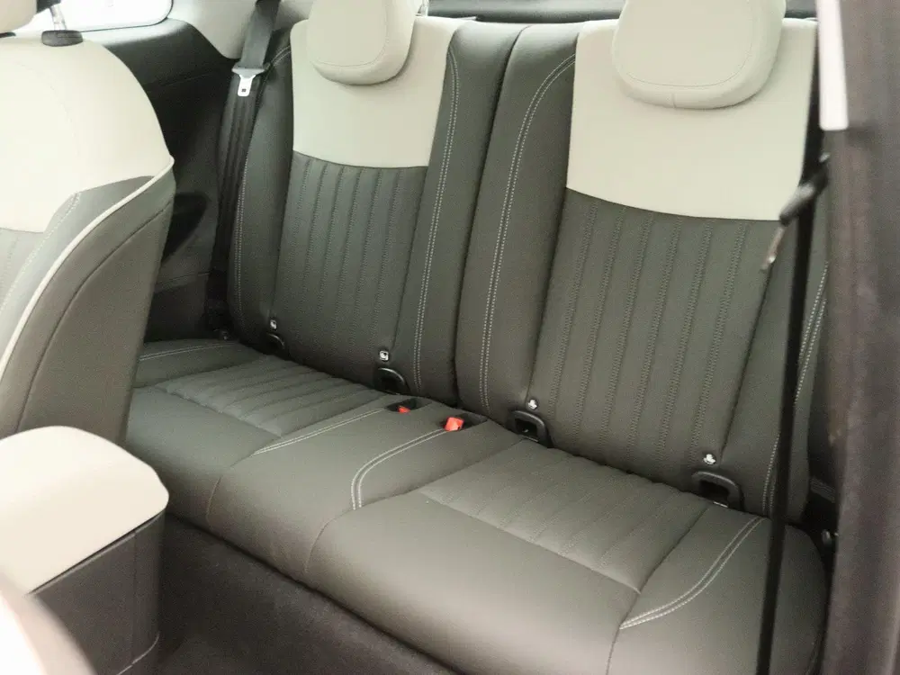 Fiat 500 1.0 Hybrid La Prima uit 2026, foto 13