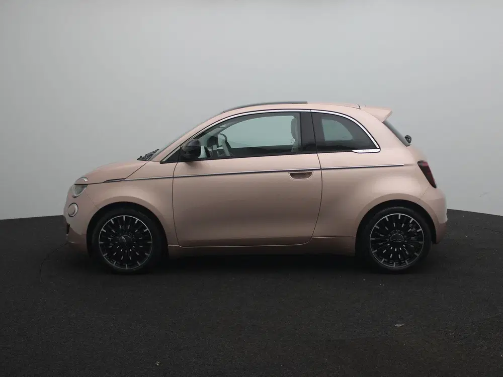 Fiat 500 1.0 Hybrid La Prima uit 2026, foto 4