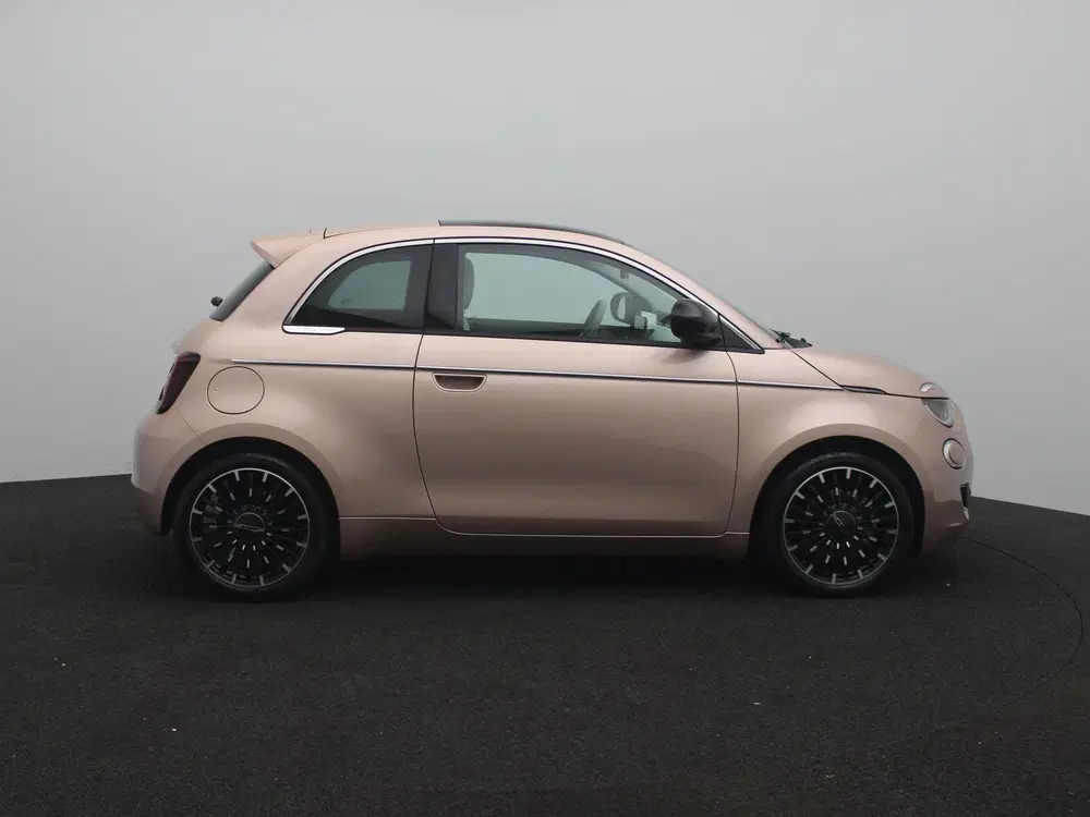 Fiat 500 1.0 Hybrid La Prima uit 2026, foto 6