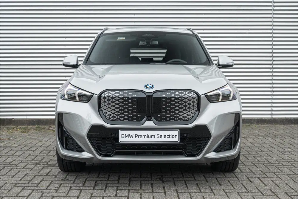 BMW iX1 eDrive20 M Sport uit 2026, foto 11