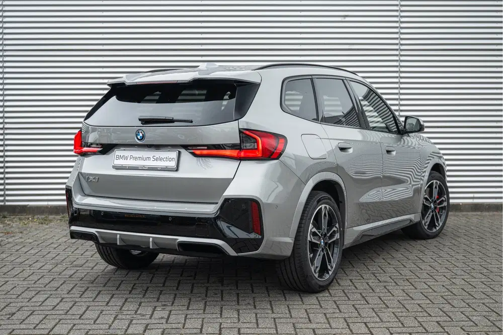 BMW iX1 eDrive20 M Sport uit 2026, foto 2