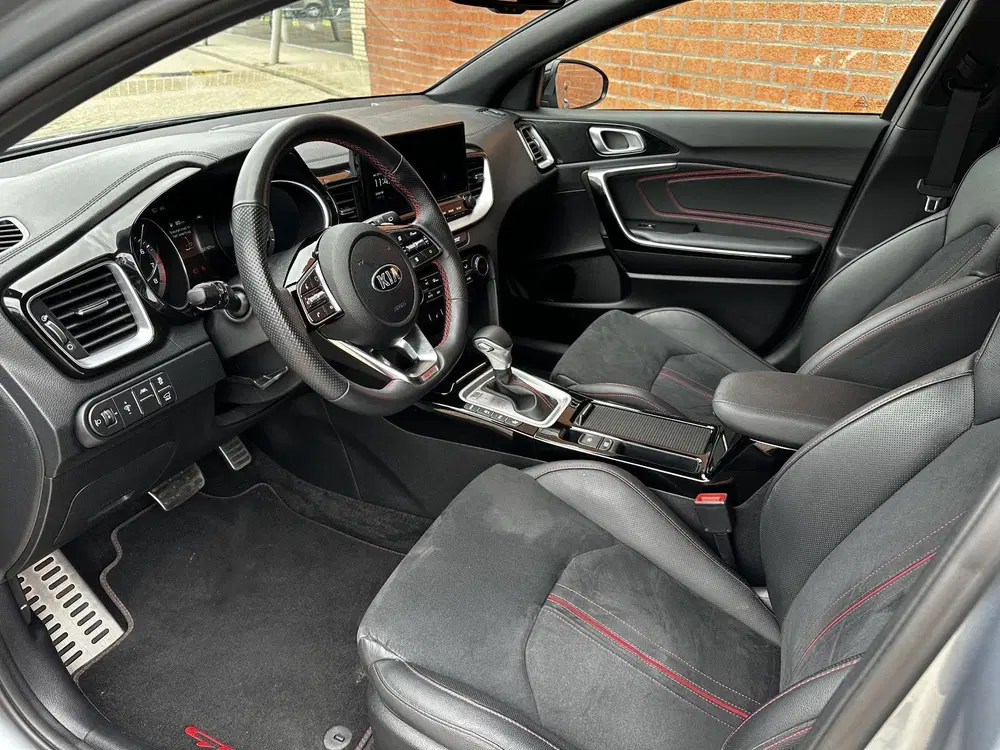 Kia ProCeed 1.6 T-GDi 204pk Automaat GT Navigatie Clim uit 2021, foto 15