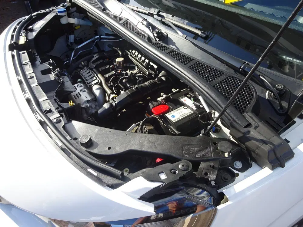 Peugeot Partner 1.2 PureTech Pro BENZINE AIRCO NAVI CRUISE uit 2022, foto 8