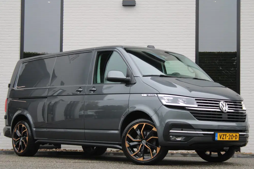 Volkswagen Transporter 2.0 TDI Automaat uit 2024