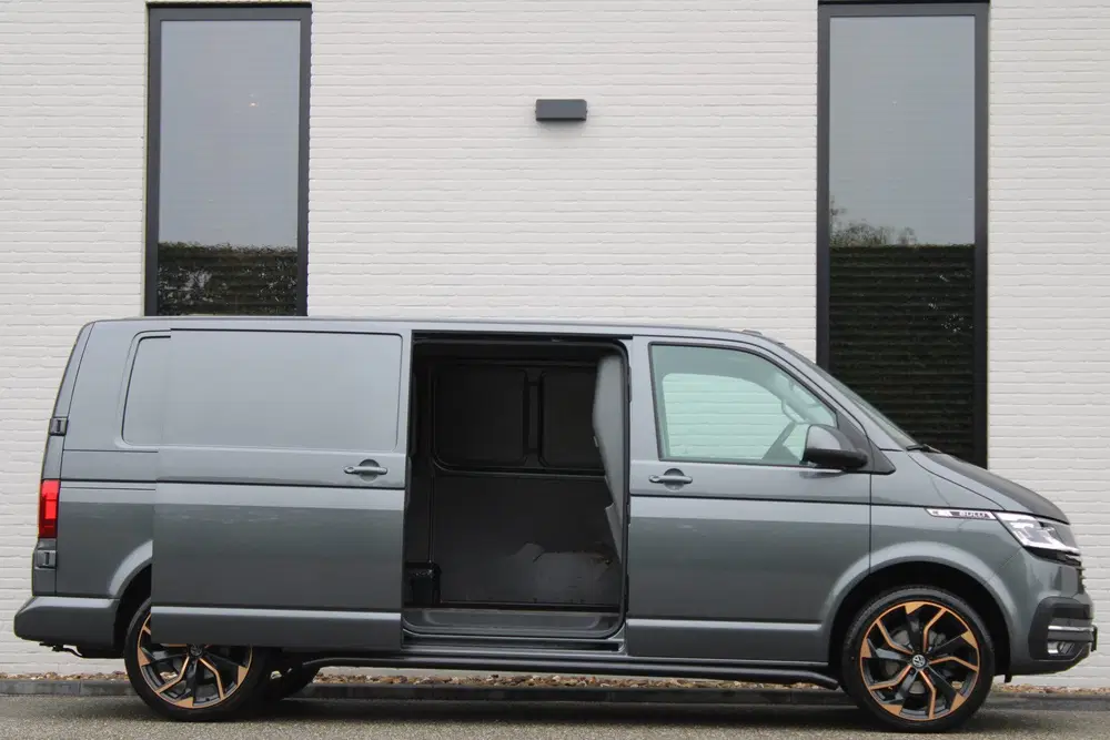 Volkswagen Transporter 2.0 TDI Automaat uit 2024, foto 13