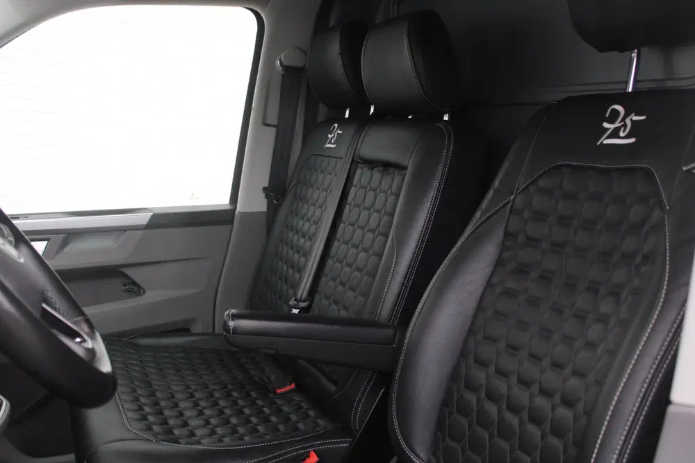 Volkswagen Transporter 2.0 TDI Automaat uit 2024, foto 4