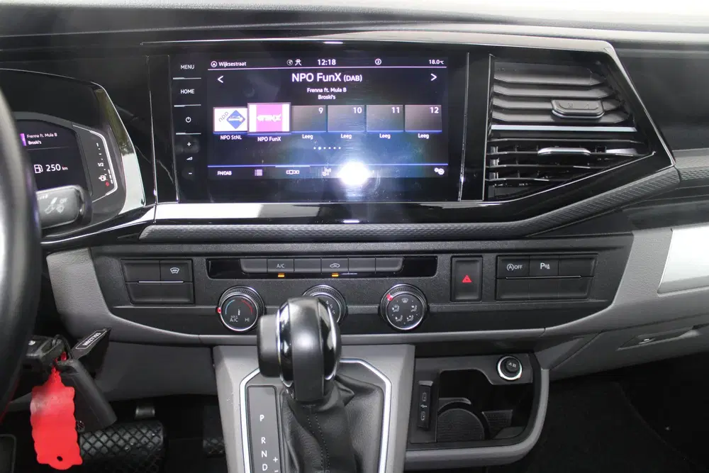 Volkswagen Transporter 2.0 TDI Automaat uit 2024, foto 8