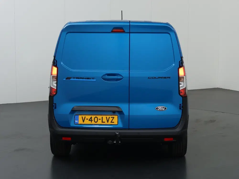 Ford Transit Courier LIMITED uit 2025, foto 4