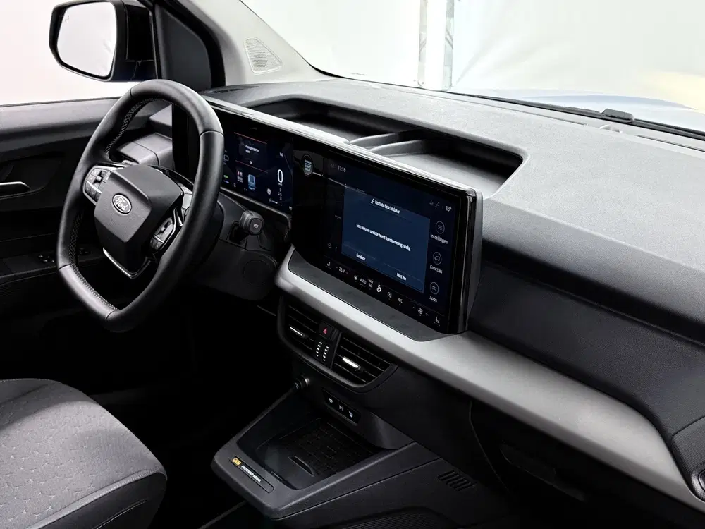 Ford Transit Courier LIMITED uit 2025, foto 9