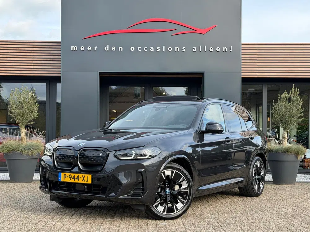 BMW iX3 High Executive M Pakket uit 2022
