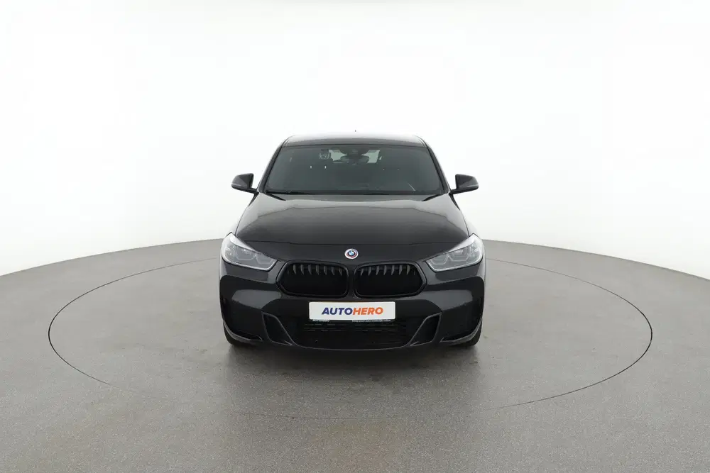 BMW X2 sDrive20i Business Edition Plus uit 2022, foto 9