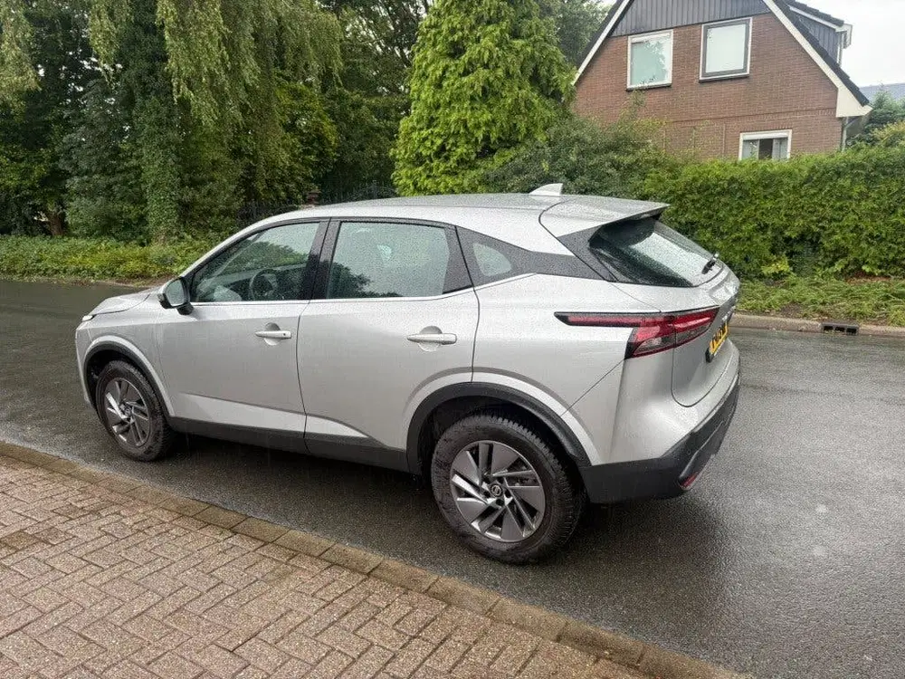 Nissan Qashqai 1.3 MHEV Xtronic Business Acces uit 2022, foto 2