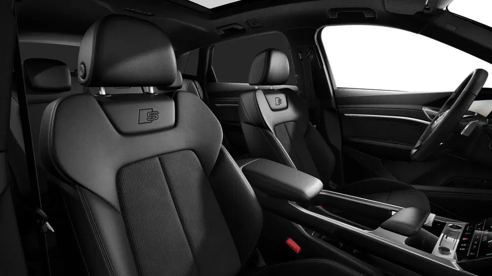 Audi Q8 e-tron 55 quattro S Edition 115 kWh Panoramadak uit 2024, foto 4