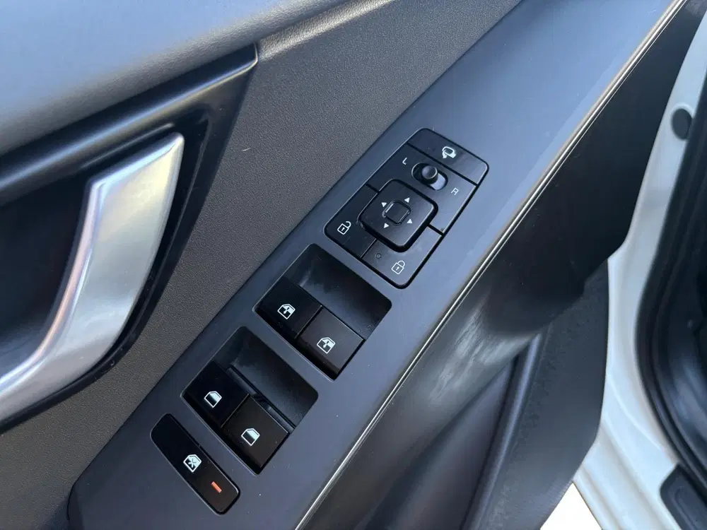 Kia Niro 1.6 GDi Hybrid DynamicLine uit 2023, foto 14