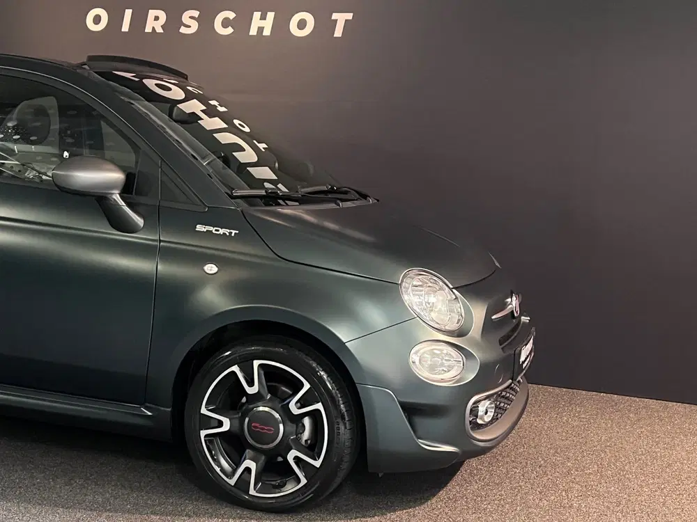 Fiat 500C 1.0 Hybrid Sport Matt groen uit 2021, foto 10