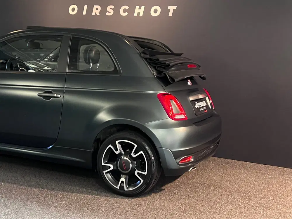 Fiat 500C 1.0 Hybrid Sport Matt groen uit 2021, foto 11