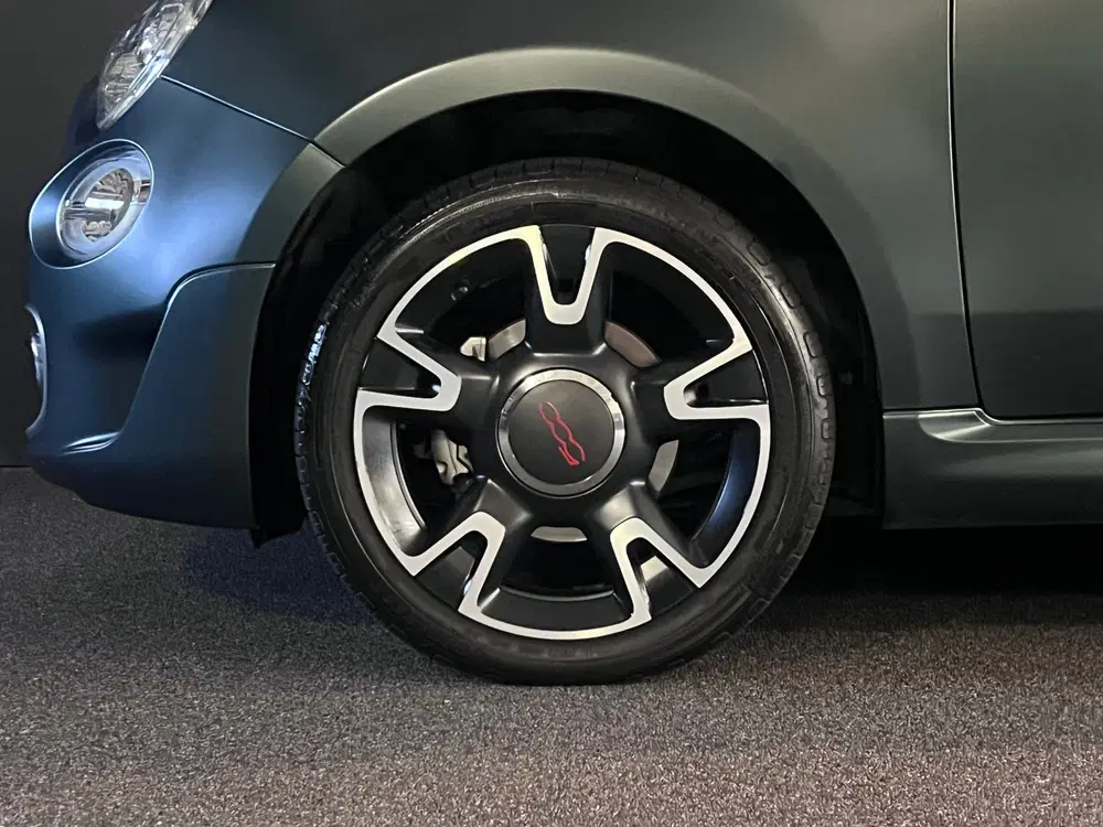 Fiat 500C 1.0 Hybrid Sport Matt groen uit 2021, foto 13