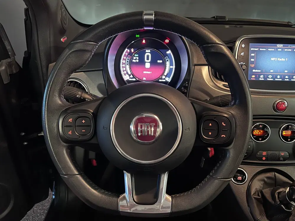 Fiat 500C 1.0 Hybrid Sport Matt groen uit 2021, foto 15