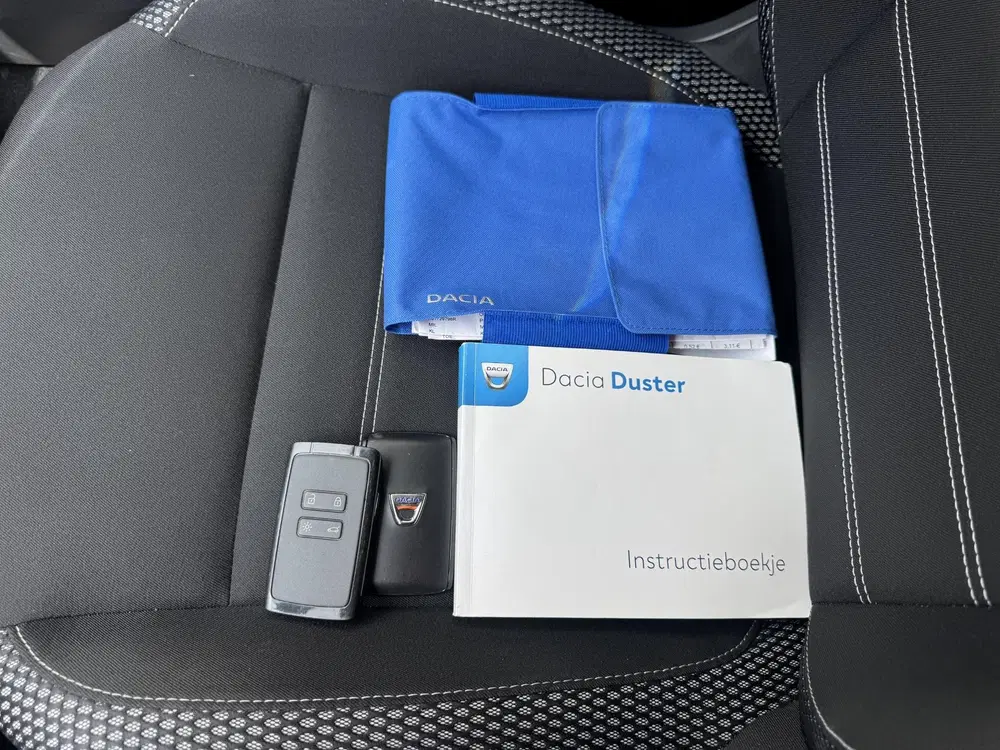 Dacia Duster 1.0 TCe Prestige uit 2022, foto 13