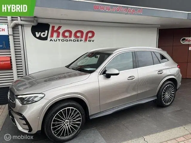 Mercedes-Benz GLC Mercedes GLC-klasse 300e 4MATIC AMG Line A uit 2023, foto 5