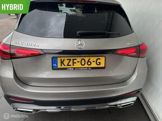 Mercedes-Benz GLC Mercedes GLC-klasse 300e 4MATIC AMG Line A uit 2023, foto 8