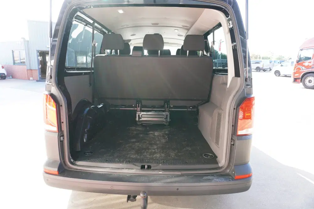 Volkswagen Transporter 2.0 TDI 150PK L2H1 9 Persoons n uit 2022, foto 13