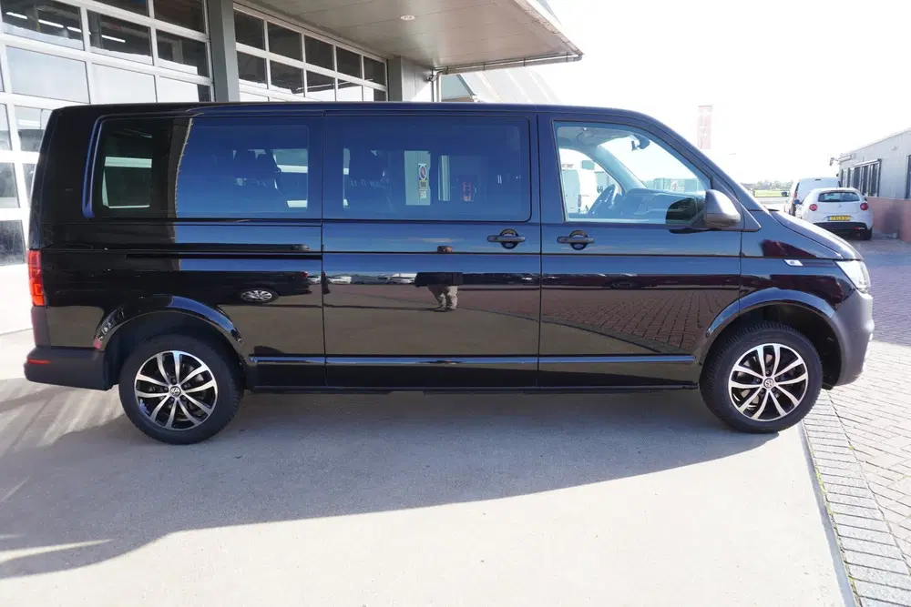 Volkswagen Transporter 2.0 TDI 150PK L2H1 9 Persoons n uit 2022, foto 3